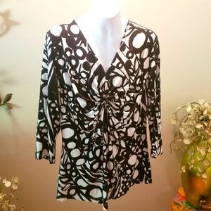 Tribella Black & White Knit Shirt